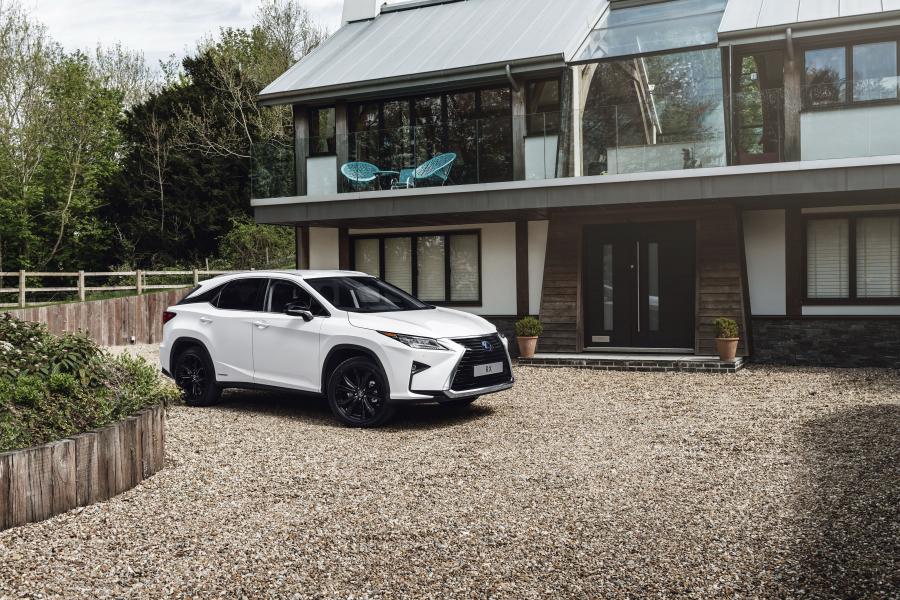  Lexus RX450h Sport 2018 года  (UK) (фото 8 из 12)